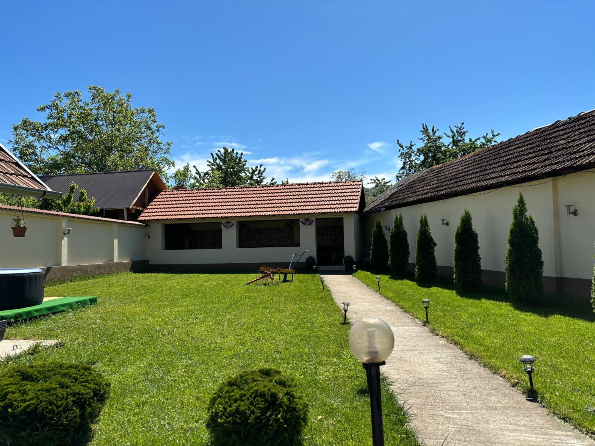 Casa Otilia Otel Chiscau Dış mekan fotoğraf